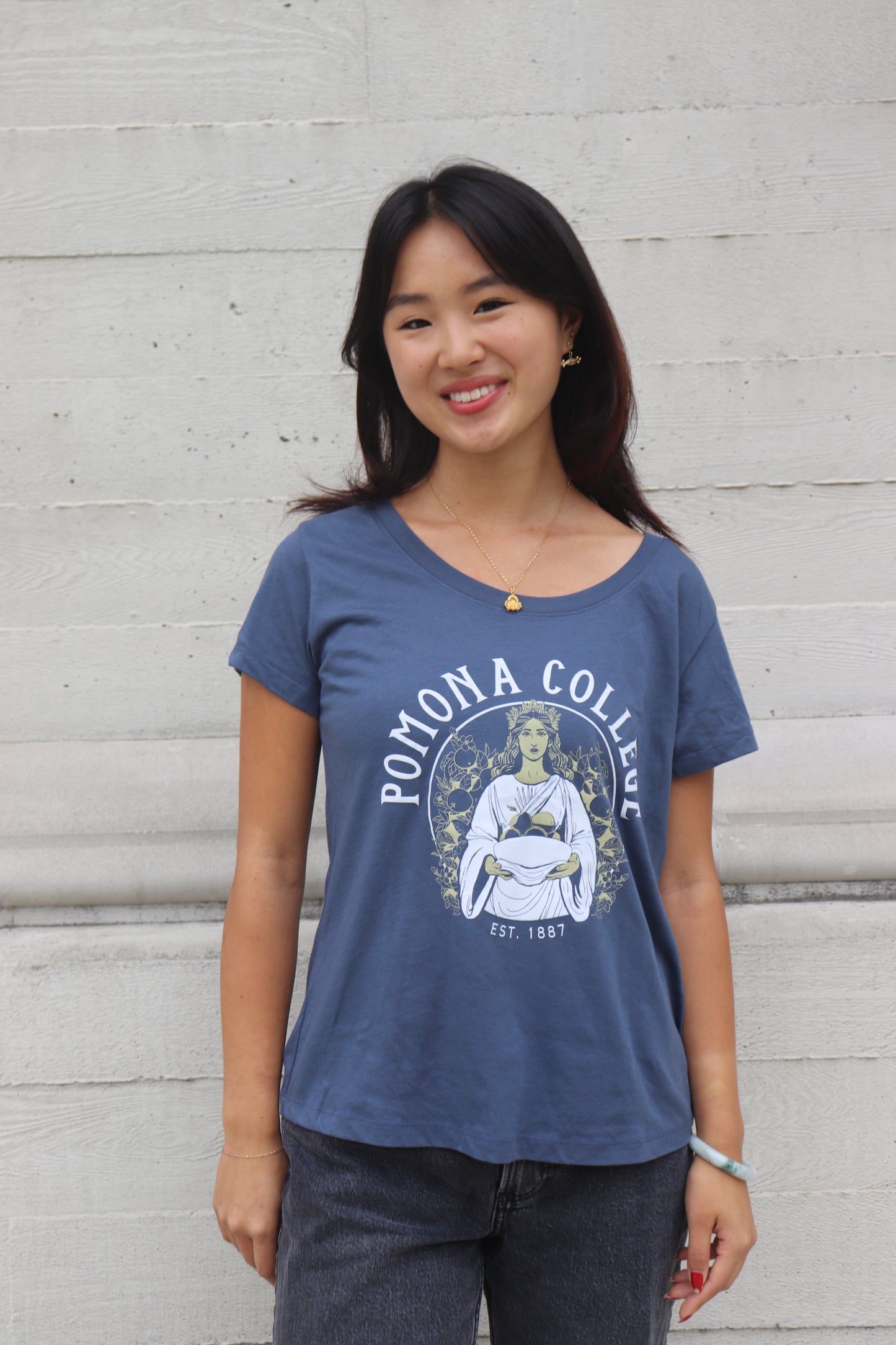 Goddess Pomona T