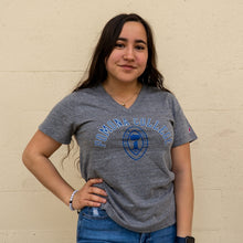 Load image into Gallery viewer, IM Boyfriend V T w/ Seal